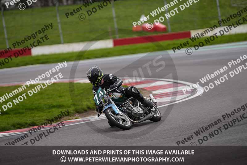 donington no limits trackday;donington park photographs;donington trackday photographs;no limits trackdays;peter wileman photography;trackday digital images;trackday photos